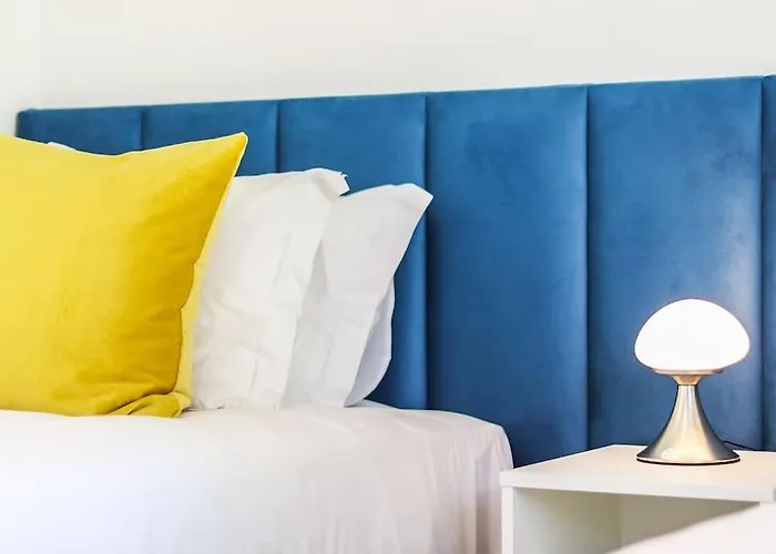 Marques Pombal 2 Bed * Lisboa