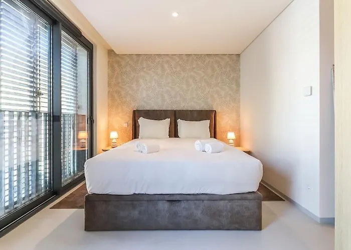 Marques Pombal 2 Bed Διαμέρισμα *