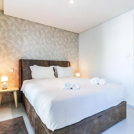 アパート Marques Pombal 2 Bed *